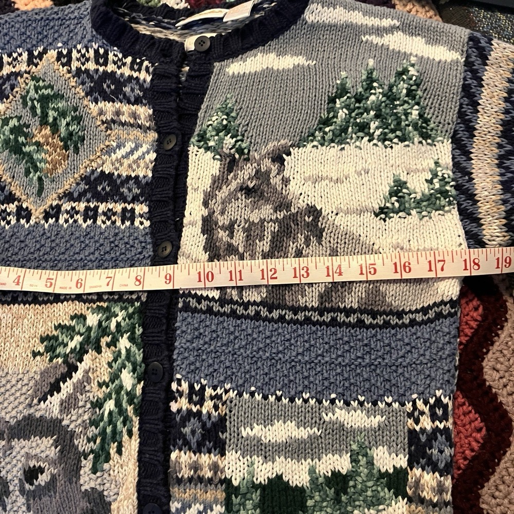 Vintage Cabelas Womns Hand Knit Wolf Wilderness Cardigan Sweater Blue Fair Isle - Picture 7 of 8